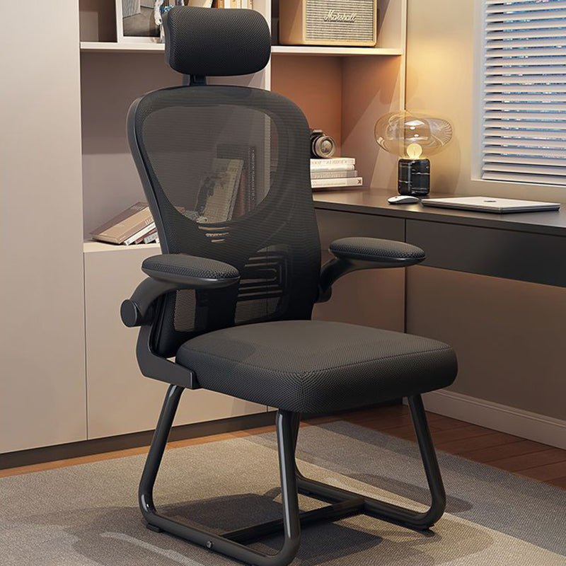 Ergonomischer Bürostuhl mit Netzstoff und verstellbaren Armlehnen Front