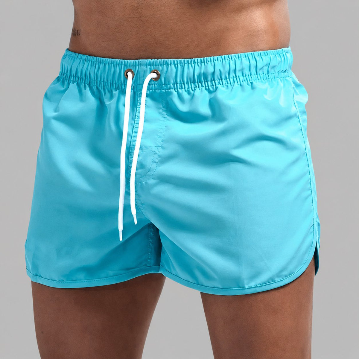 Herren Badehose Badeshorts Schnelltrocknend mit Schlitzsaum Hero