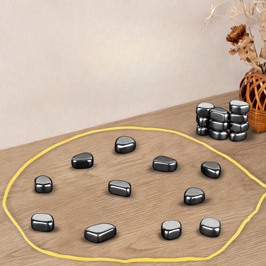 Magnetisches Strategiespiel als Familienspiel mit Steinform Detail