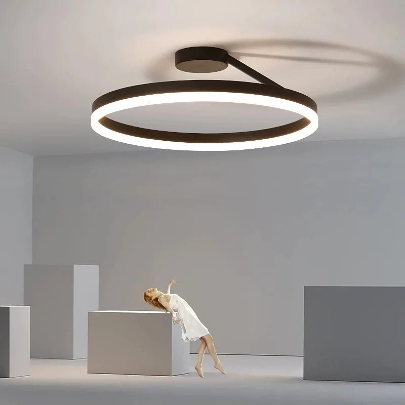 Minimalistische LED Deckenleuchte mit Einzelring Lifestyle