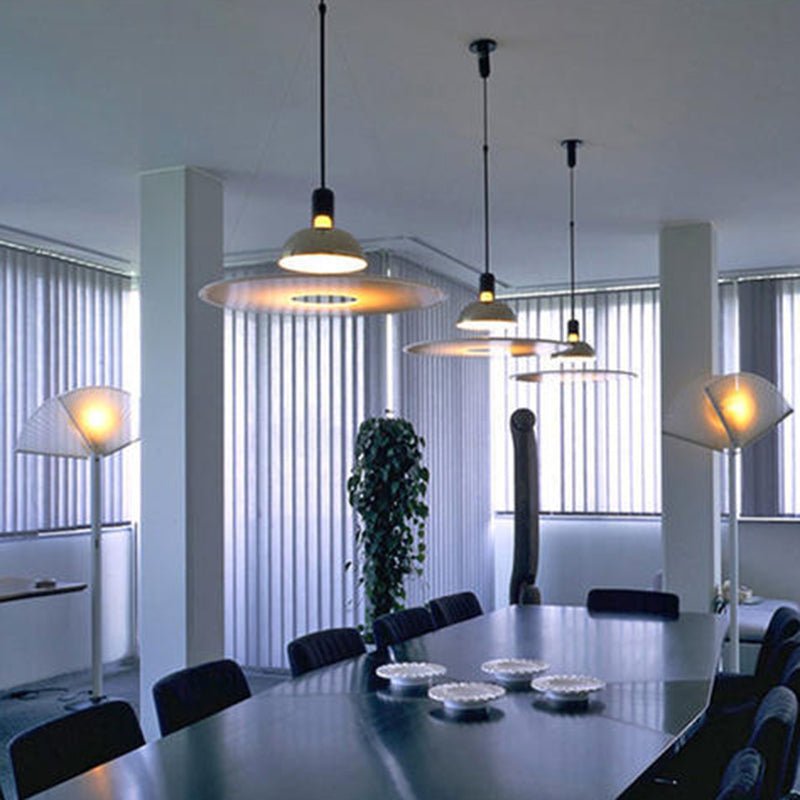 Minimalistische Metall LED Hängeleuchte mit Glockenschirm Alternate