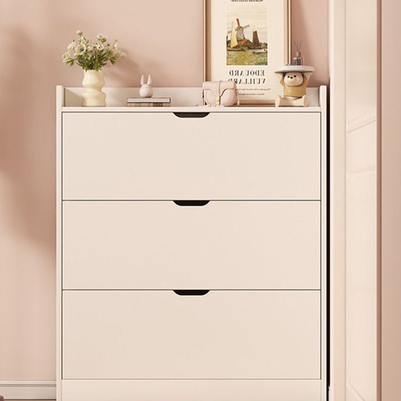 Minimalistischer Holz Schuhschrank Schmal mit Kipptür Front