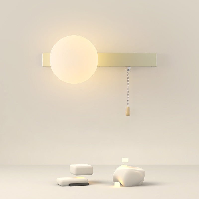 Moderne Glas Wandleuchte mit Kugel aus Eisen View 14