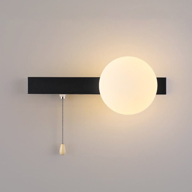 Moderne Glas Wandleuchte mit Kugel aus Eisen View 21