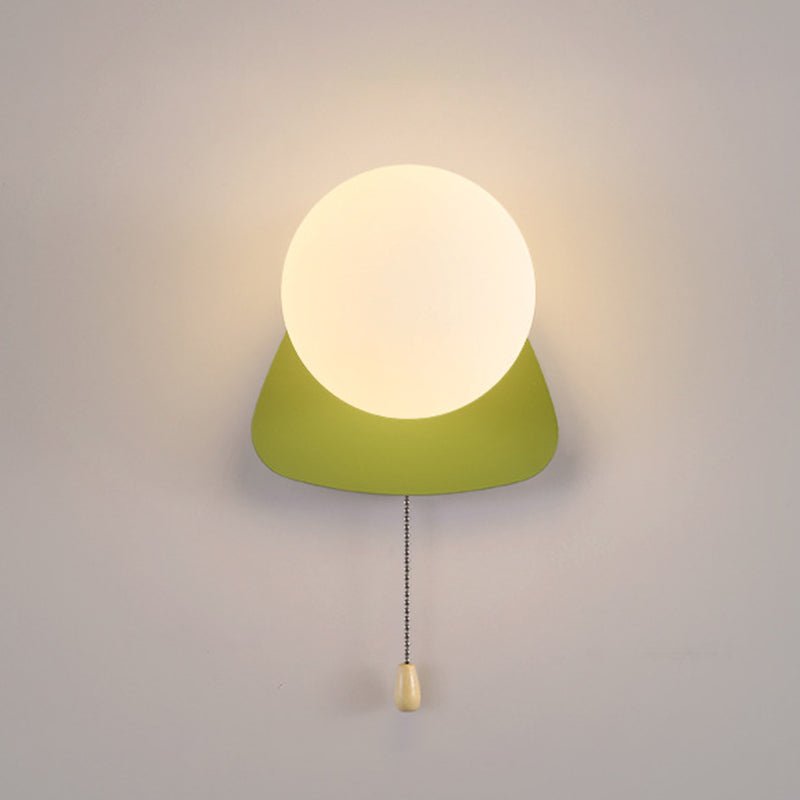 Moderne Glas Wandleuchte mit Kugel aus Eisen View 34