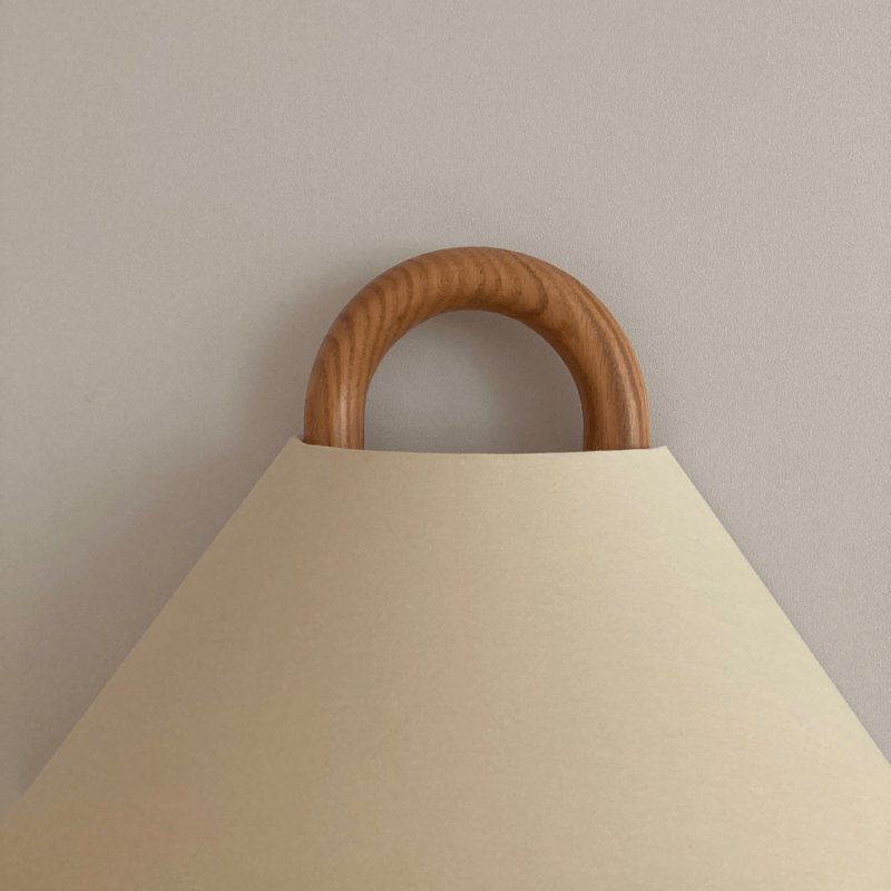 Moderne Holz Wandleuchte Halbrund mit Stoffschirm Alternate