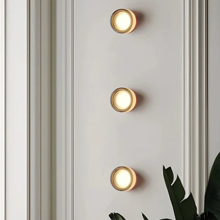 Moderne LED Wandleuchte mit konzentrischen Ringen Lifestyle