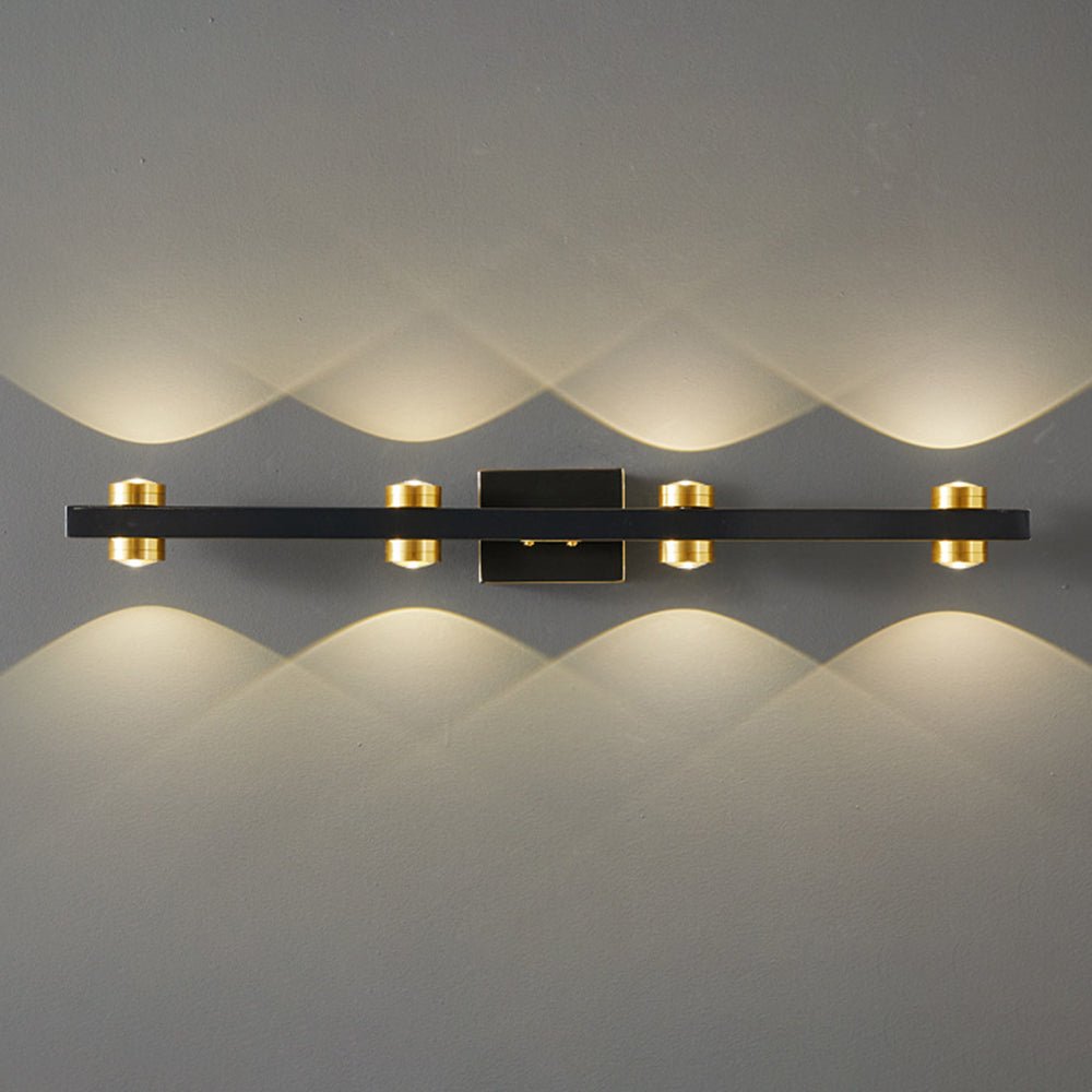 Moderne Metall LED Spiegel-Wandleuchte mit Schwenkspots View 12