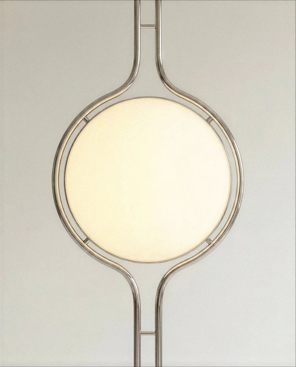 Moderne Metall Stehlampe Boden-Decke mit Kugelschirm Detail