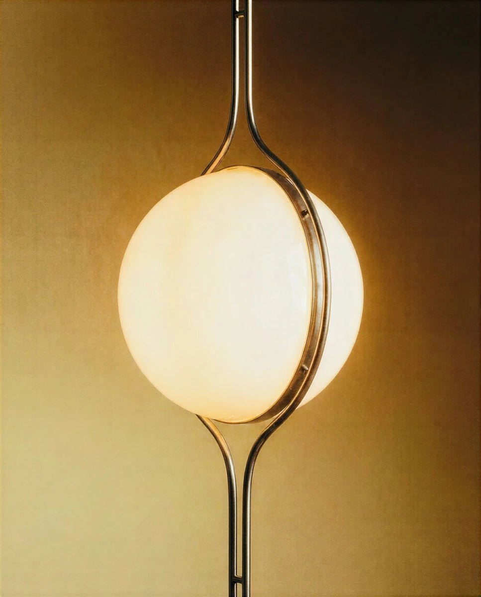 Moderne Metall Stehlampe Boden-Decke mit Kugelschirm Front