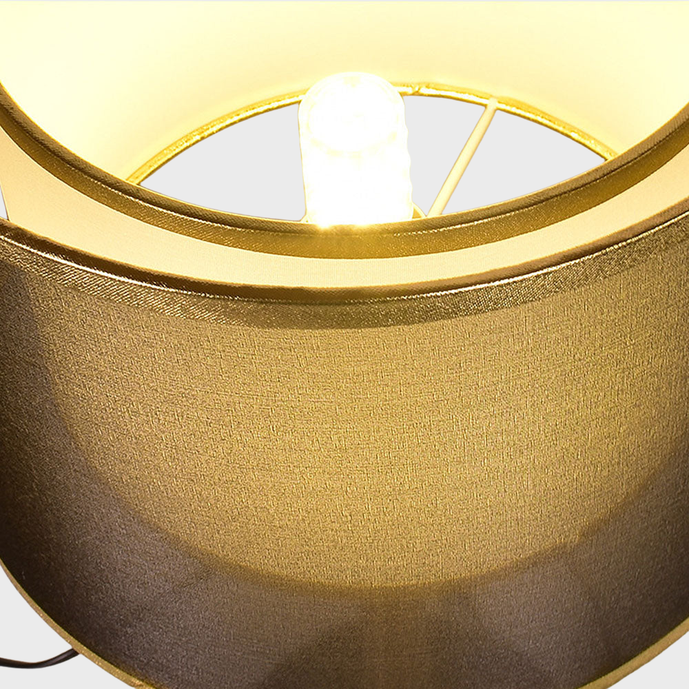 Moderne Tischlampe in Gold