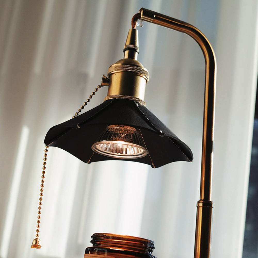 Retro Tischlampe aus Holz mit Aromafunktion