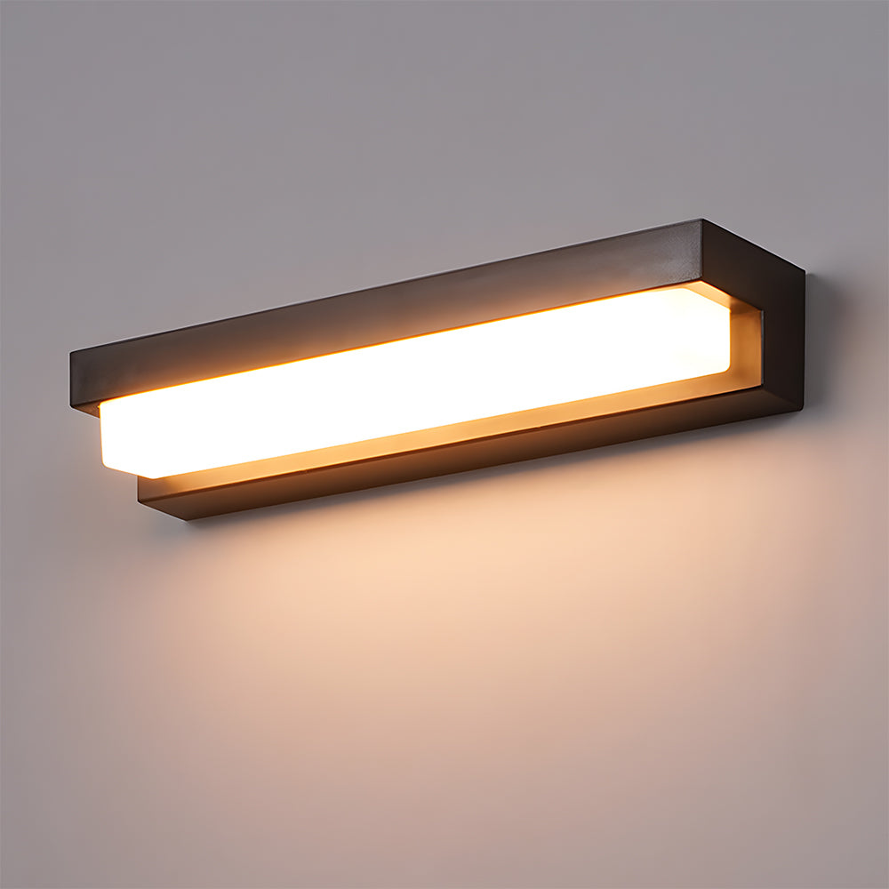 Solar-Außenwandleuchte in Schwarz