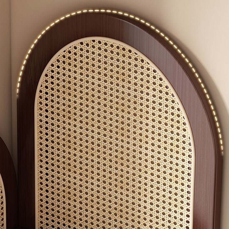 Traditionelles Bambus Eckregal mit Rattan Geflecht Vierlagig Lifestyle