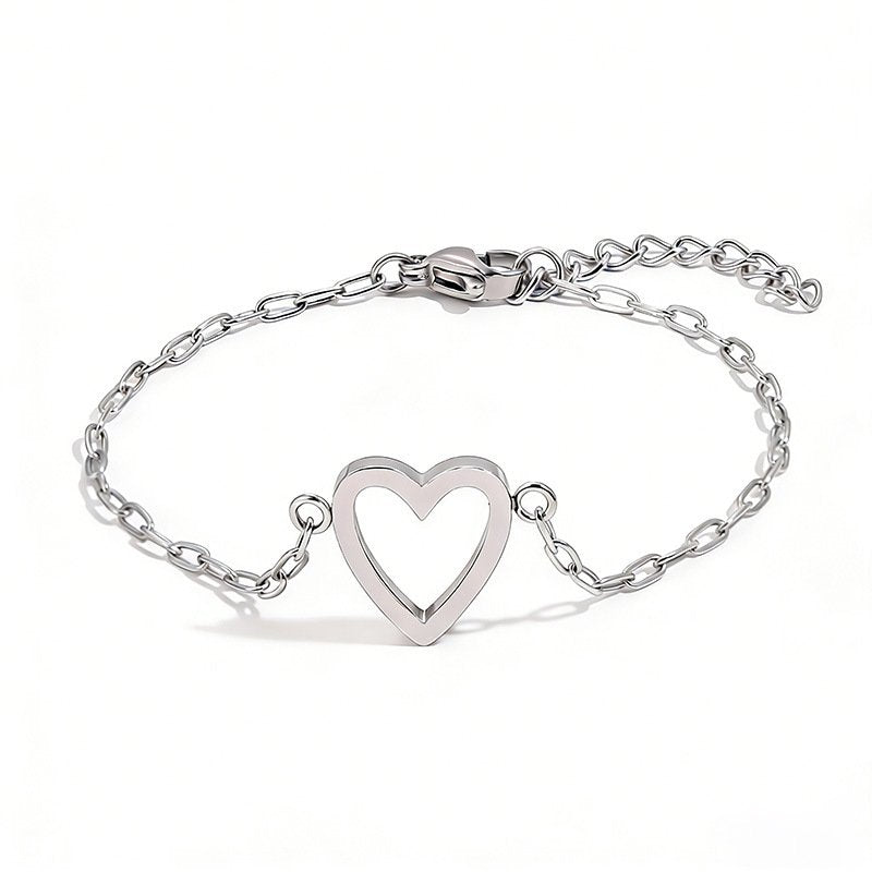 Verstellbares Herzarmband als Partner-Schmuck Close Up
