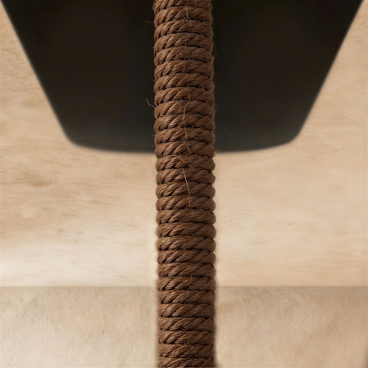 Vintage Messing Pendelleuchte mit Rattanschirm Lifestyle